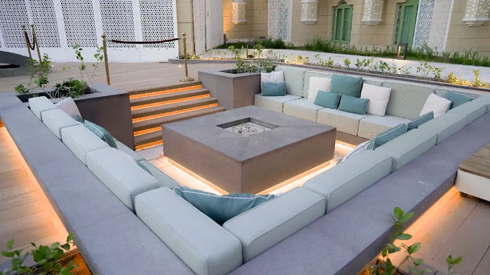 Fire Pit Lounge